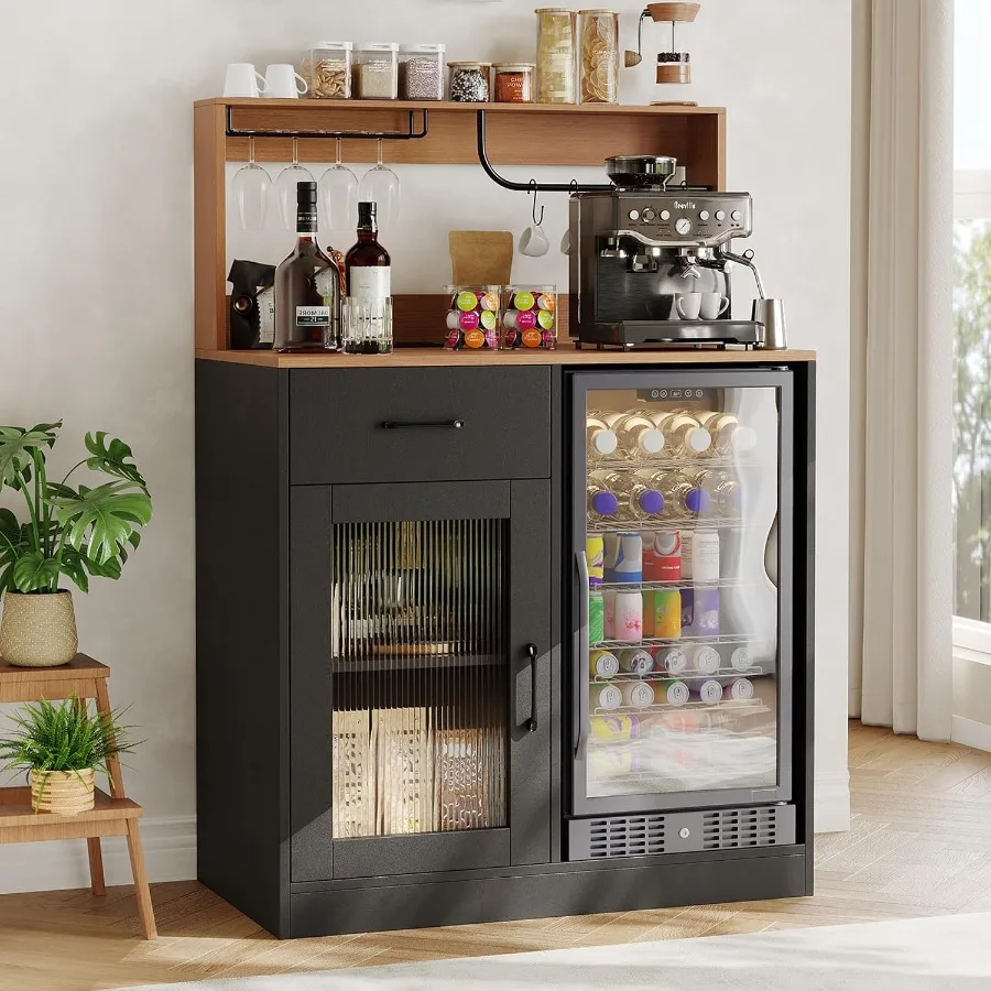 Wine & Beer Guayaquil - Wine bar cabinet with fridge space